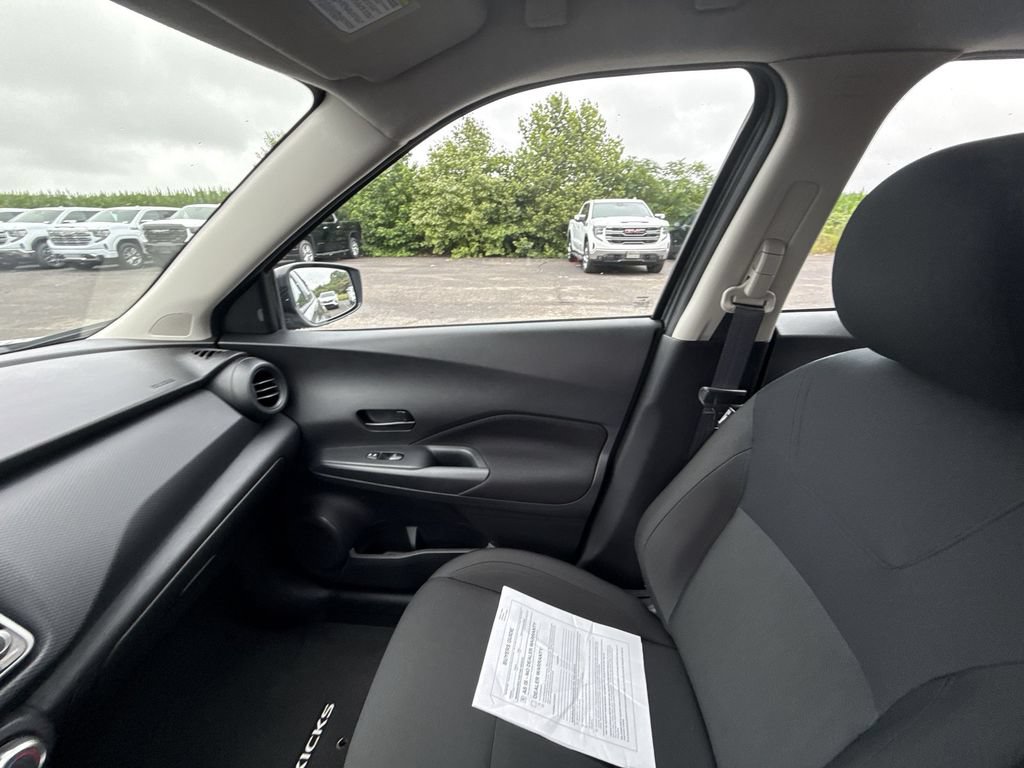 Used 2024 Nissan Kicks S FWD image 15