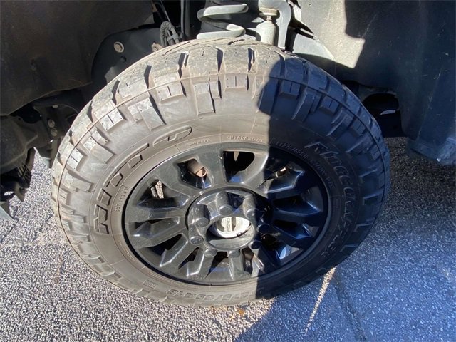 Used 2022 Ford F250 Lariat image 3