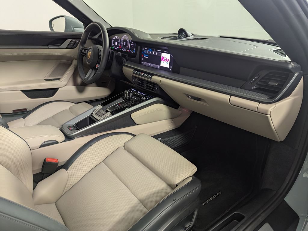 Used 2025 Porsche 911 Carrera image 20