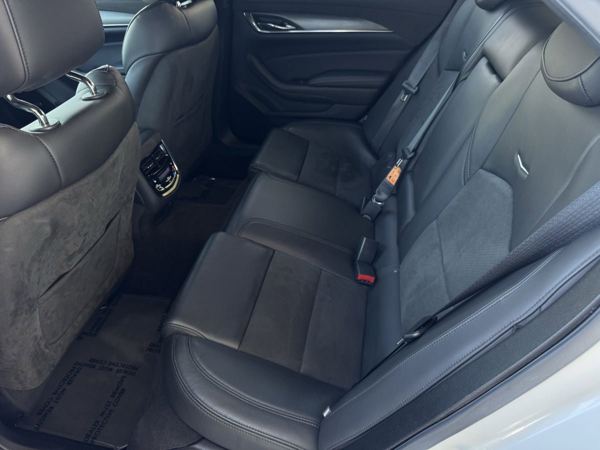 Used 2019 Cadillac CTS V w/ Luxury Package image 18