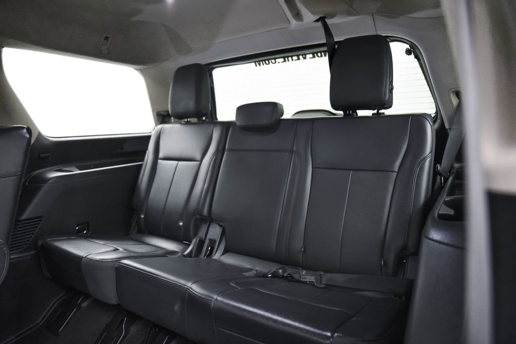 Used 2023 Ford Expedition XLT image 15
