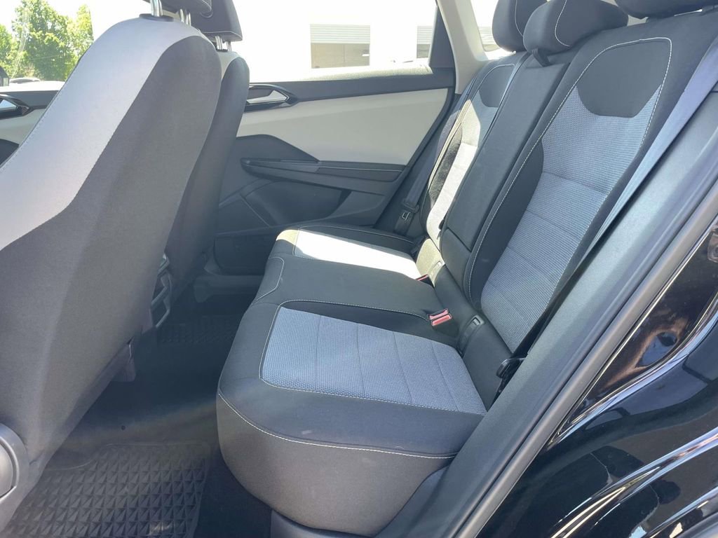 Used 2025 Volkswagen Taos S FWD image 9