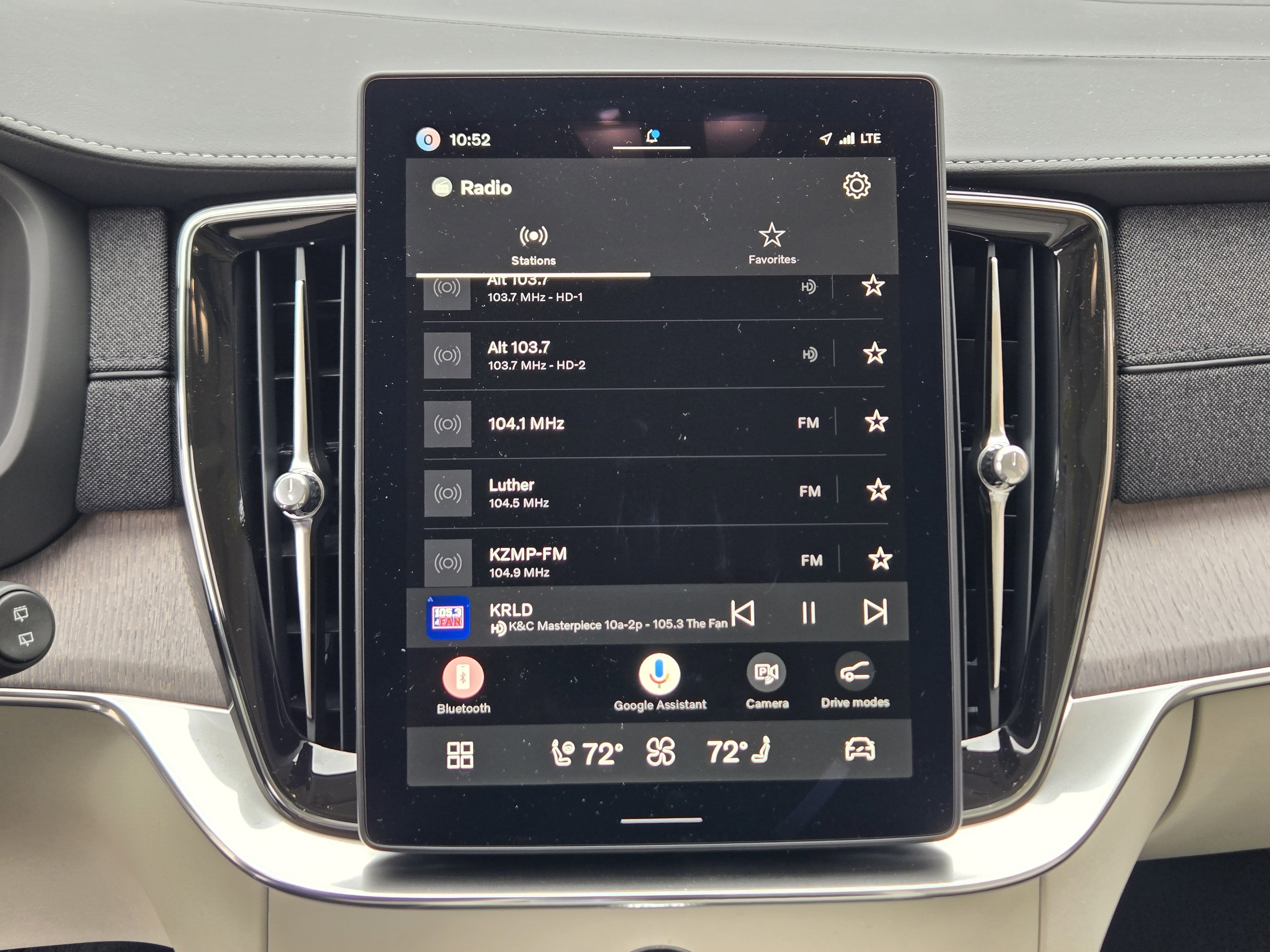 New 2026 Volvo XC90 T8 Ultra w/ Protection Package Premier image 13