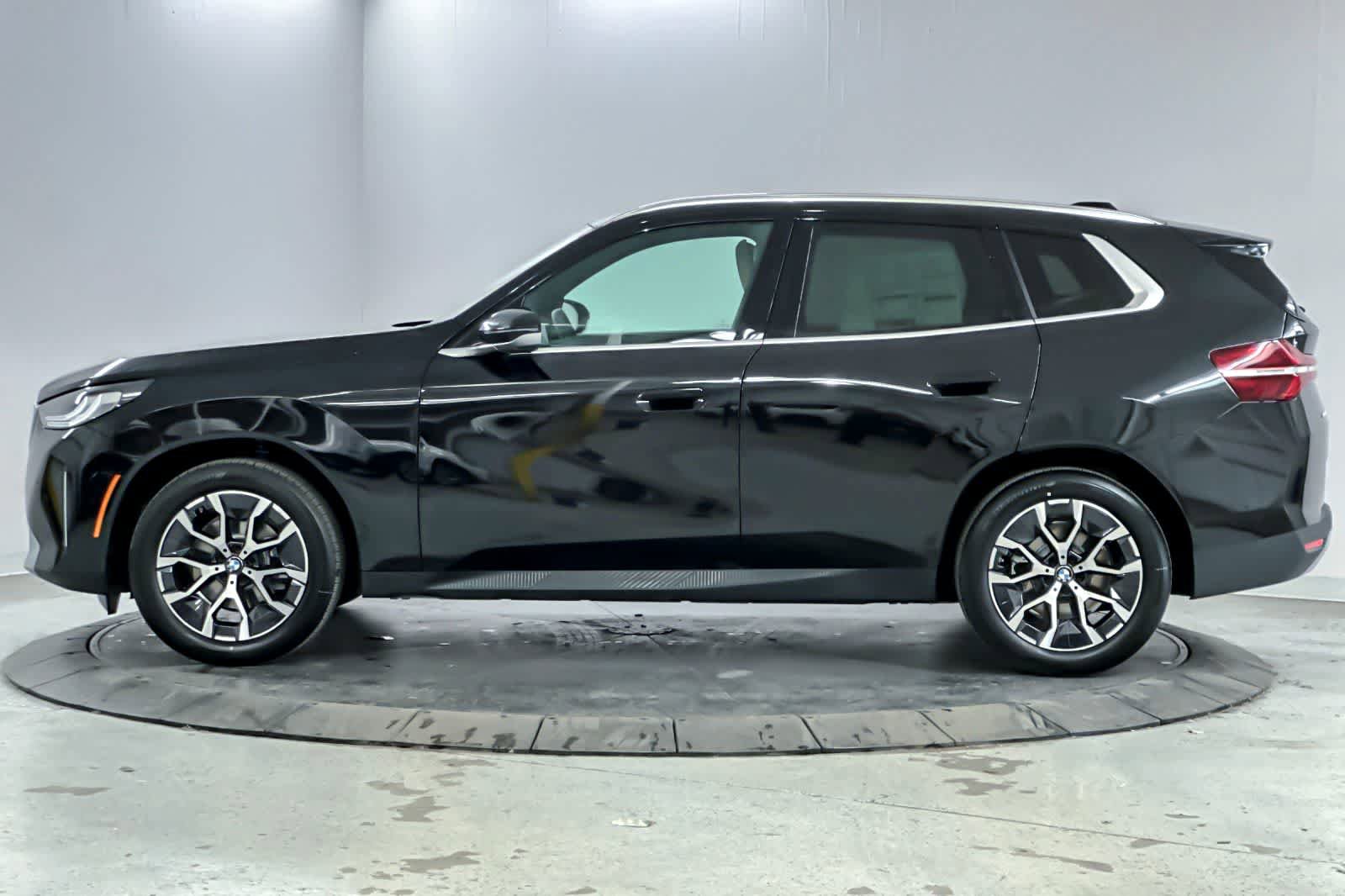 Used 2026 BMW X3 xDrive30i w/ Convenience Package AWD/4WD image 5
