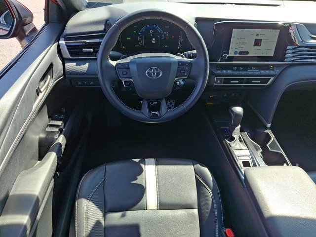 Certified 2025 Toyota Camry SE image 11