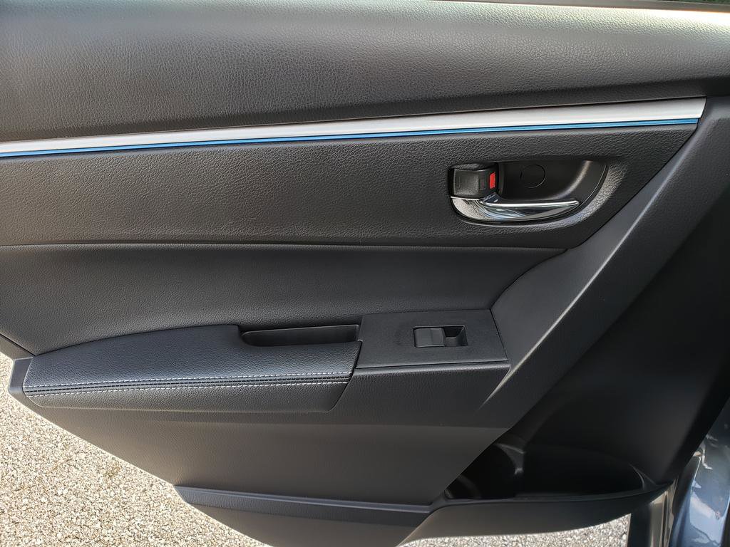 Used 2016 Toyota Corolla S Special Edition image 11