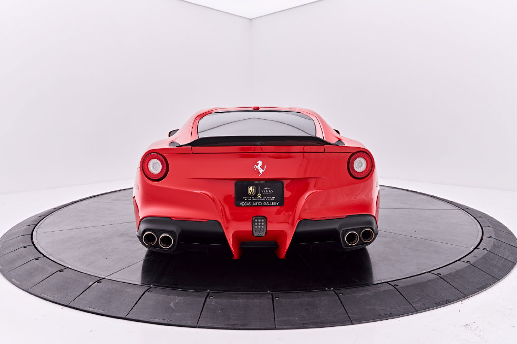 Used 2016 Ferrari F12 Berlinetta RWD image 17