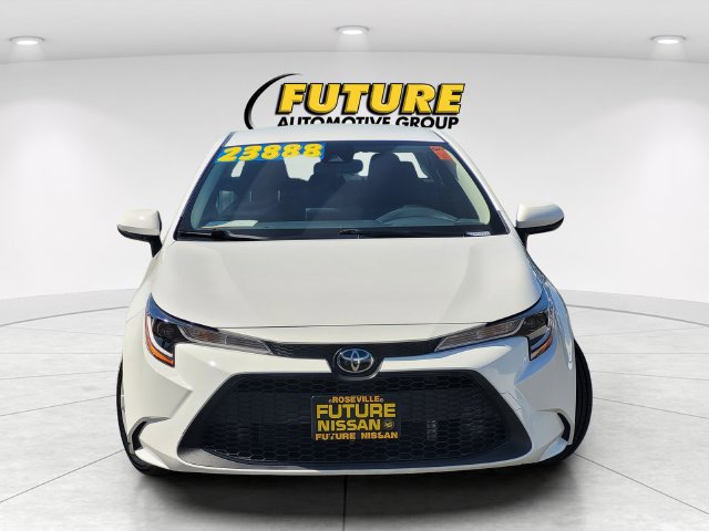 Used 2022 Toyota Corolla LE FWD image 2