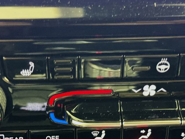 New 2025 Jeep Grand Cherokee Limited w/ Black Appearance Package image 20