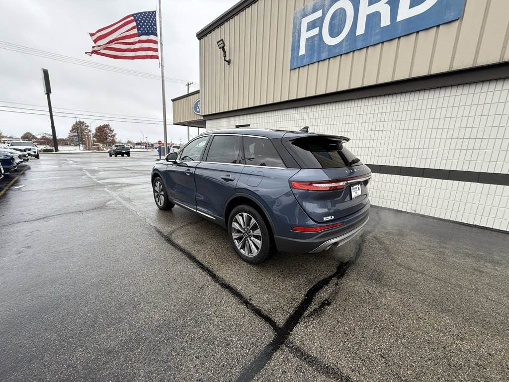 Used 2022 Lincoln Corsair Reserve w/ Elements Package image 4