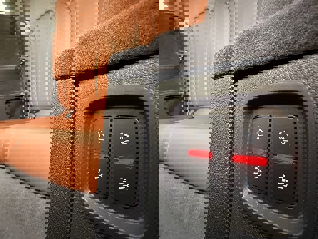 Used 2018 Audi Q7 3.0T Premium Plus image 23