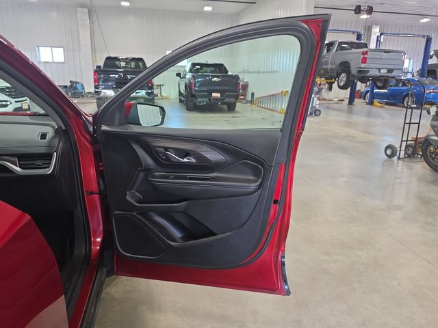 Used 2024 GMC Terrain SLE w/ Driver Convenience Package AWD/4WD image 30