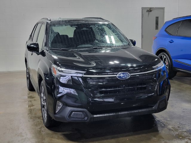 Used 2025 Subaru Forester Touring AWD/4WD image 4