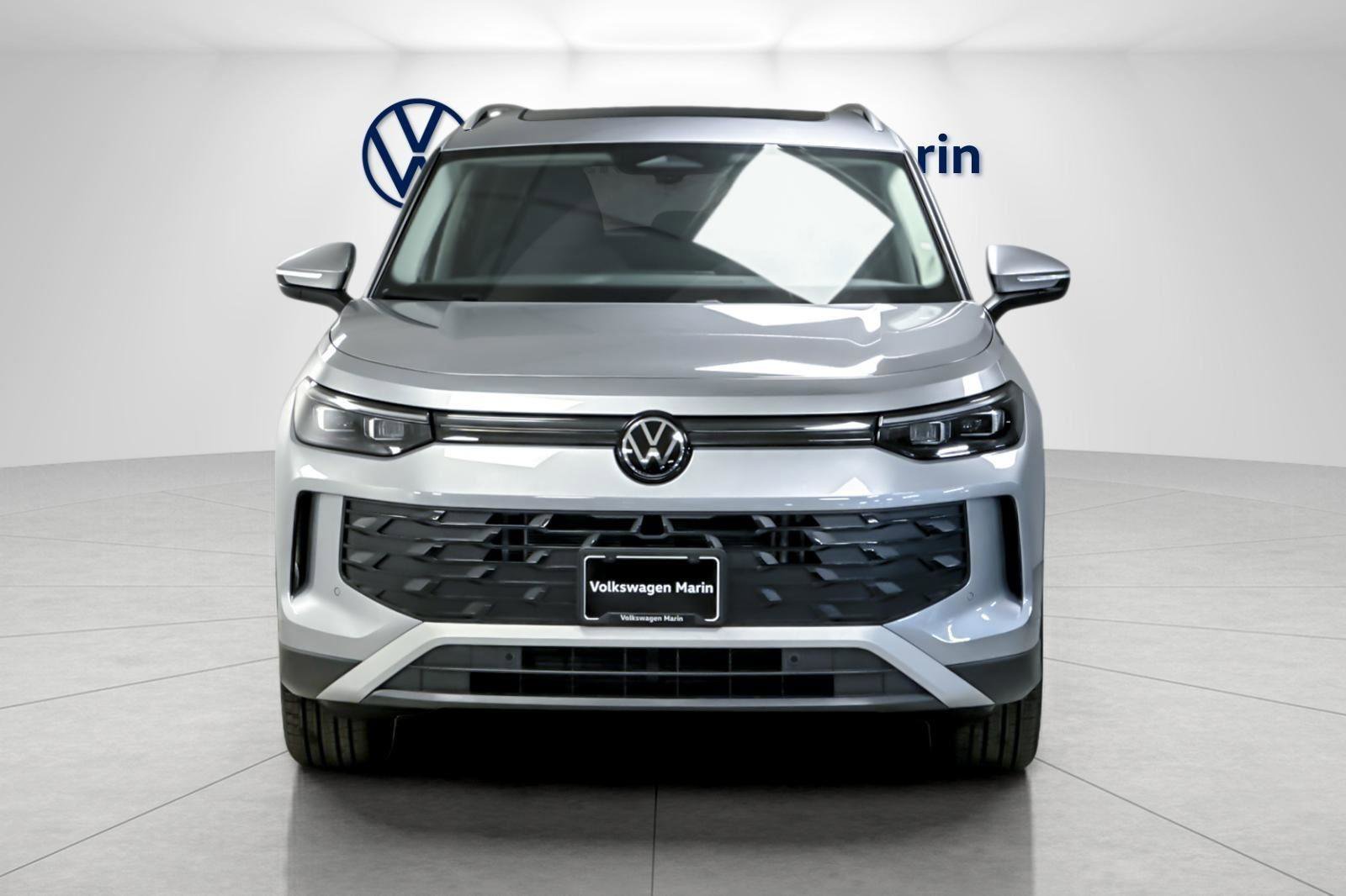 New 2026 Volkswagen Tiguan SE image 8