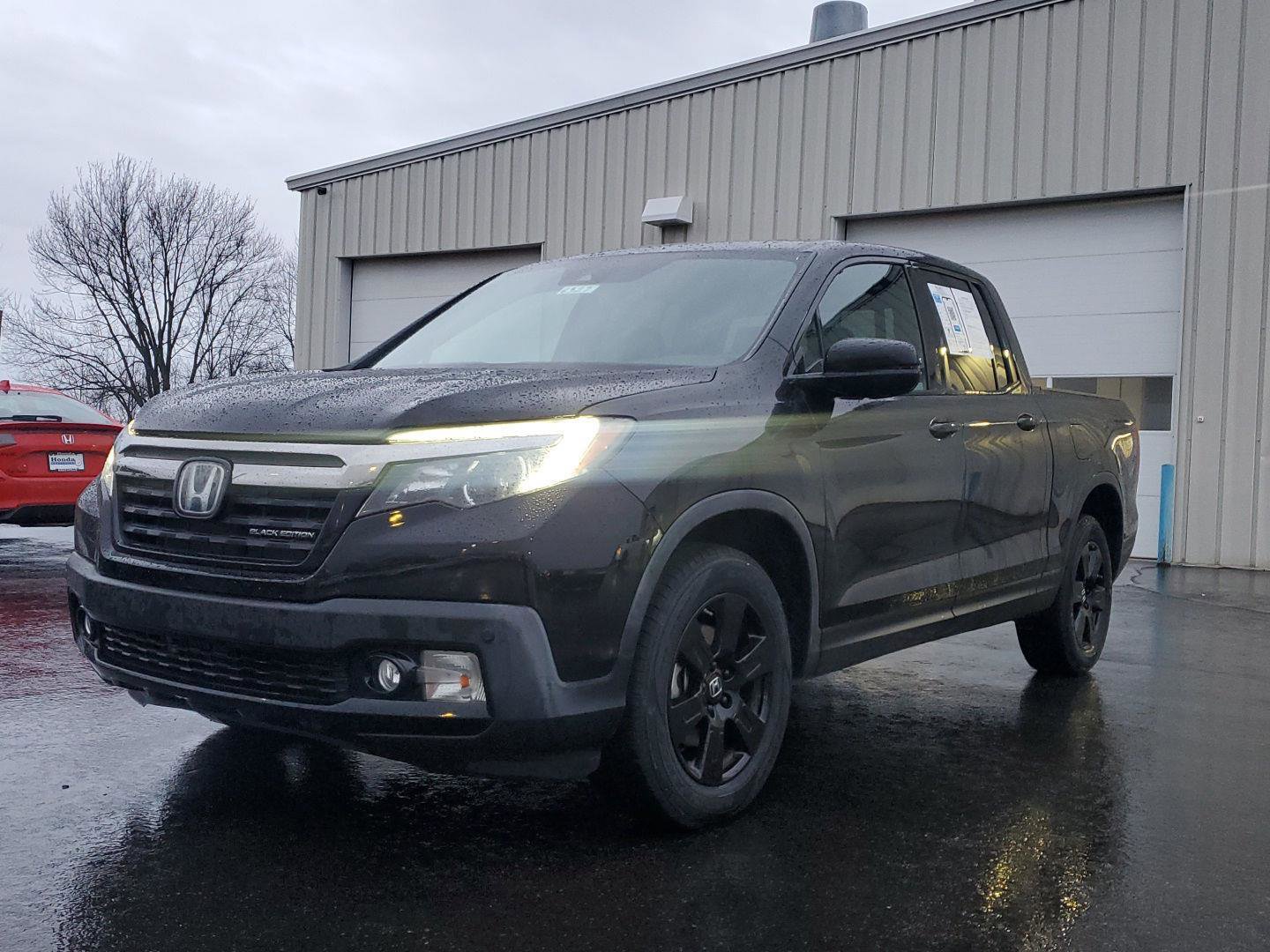 Used 2020 Honda Ridgeline Black Edition image 2