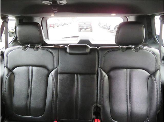 Used 2024 Jeep Wagoneer L Series III w/ Flexible Seating Group image 5