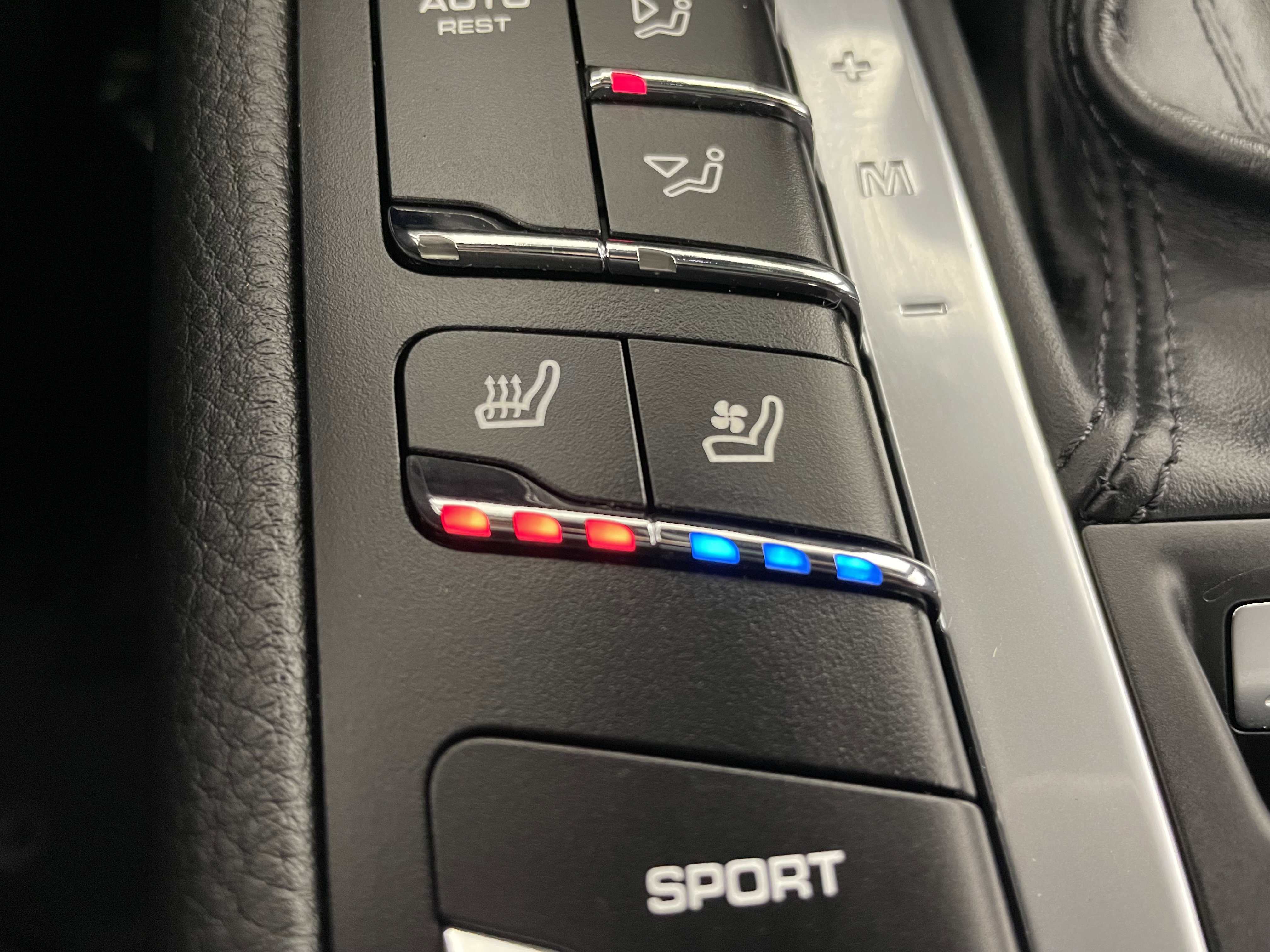 Certified 2021 Porsche Macan image 23