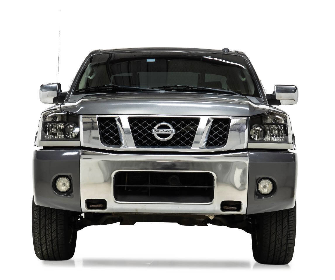 Used 2008 Nissan Titan LE AWD/4WD image 8