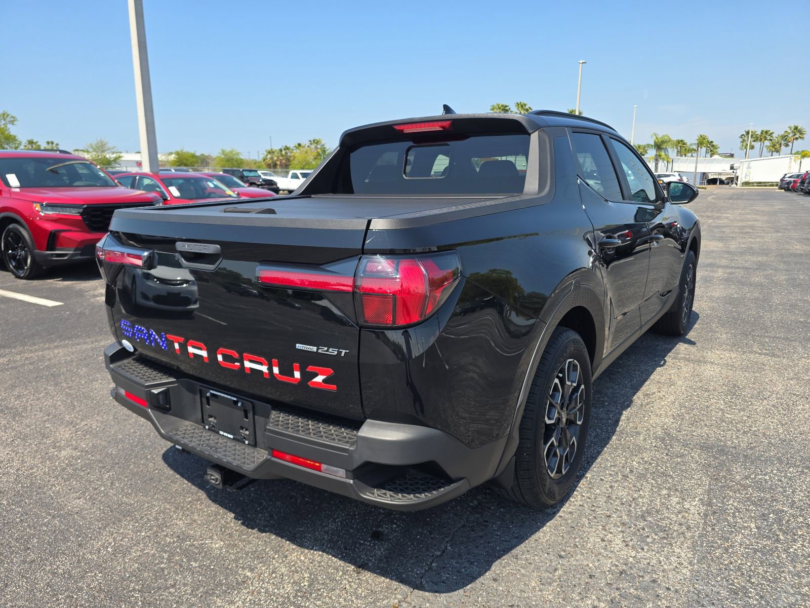 Used 2023 Hyundai Santa Cruz SEL Premium image 4