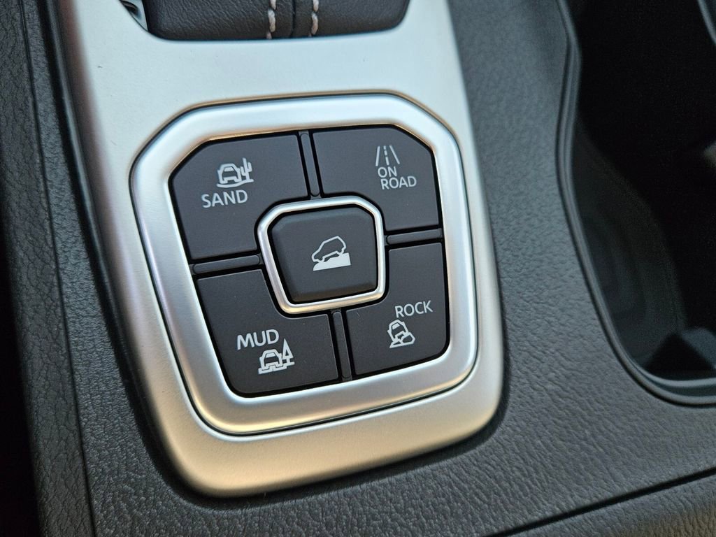 New 2026 Nissan Frontier SV w/ Tow Package image 22