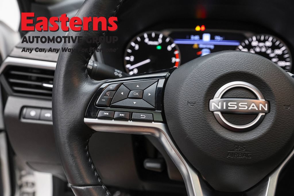 Used 2023 Nissan Altima 2.5 SL FWD image 15