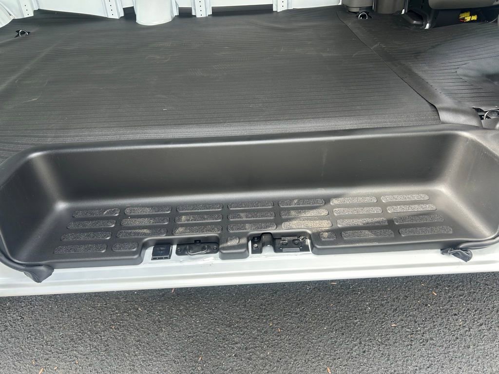 New 2026 Chevrolet Express 2500 Extended image 15