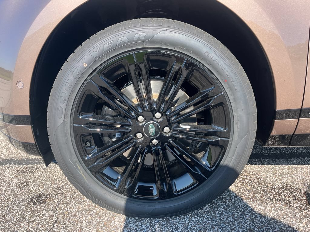 New 2026 Land Rover Range Rover Evoque Hoxton AWD/4WD image 19