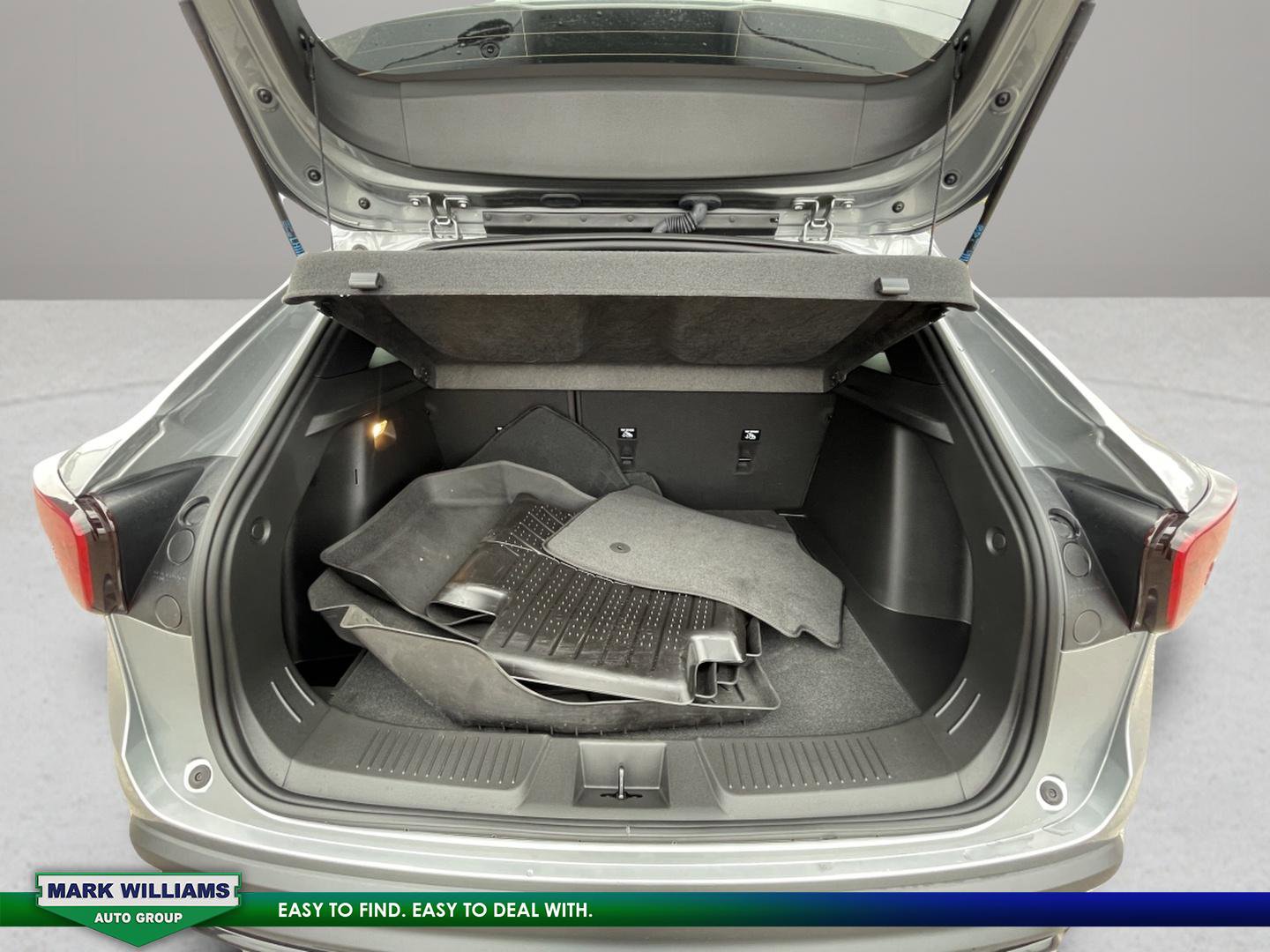 Used 2024 Chevrolet Trax RS image 33