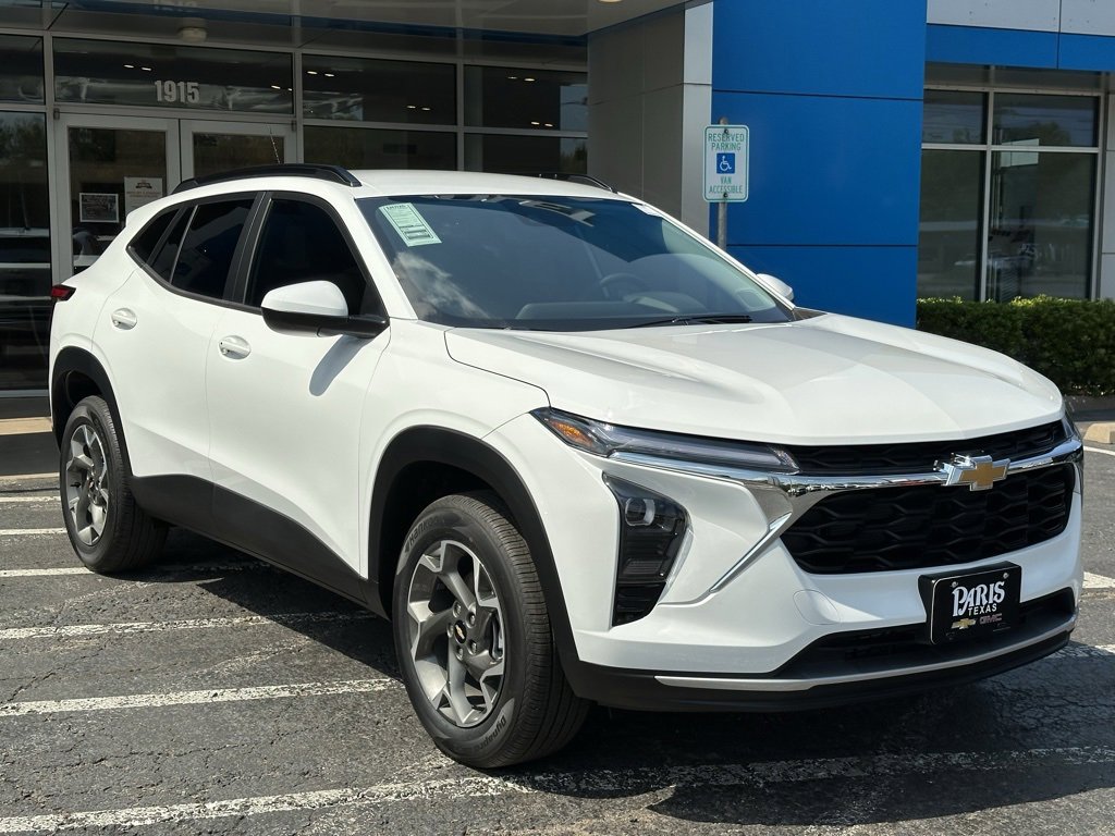 New 2025 Chevrolet Trax LT w/ Driver Confidence Package