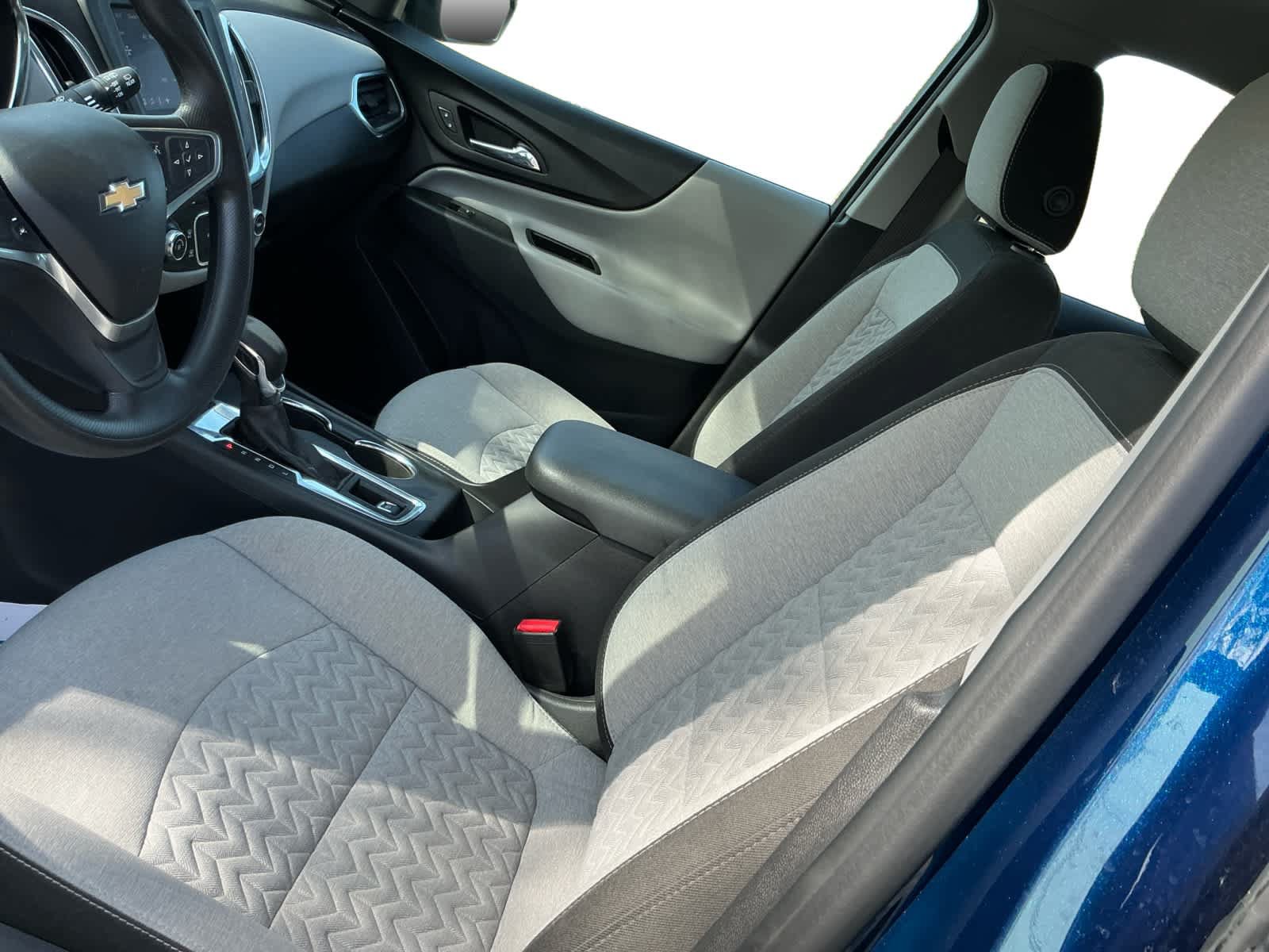 Used 2022 Chevrolet Equinox LS AWD/4WD image 9