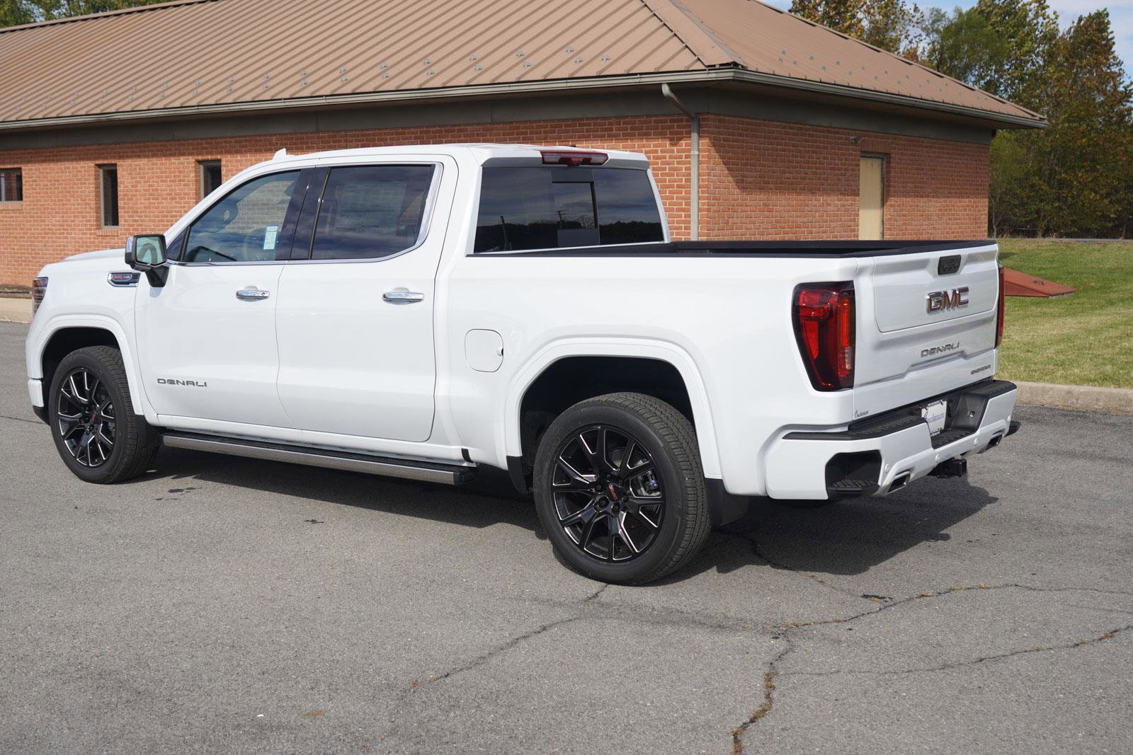 New 2026 GMC Sierra 1500 Denali image 7