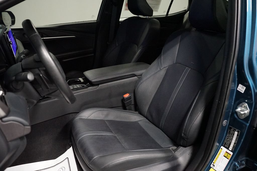 Used 2025 Toyota Camry XSE FWD image 28