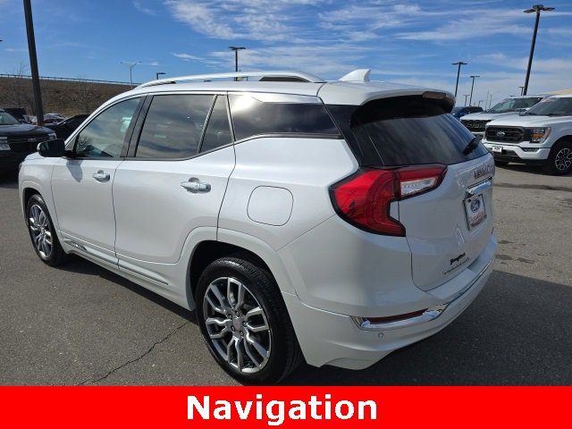 Used 2022 GMC Terrain Denali w/ Denali Premium Package image 3