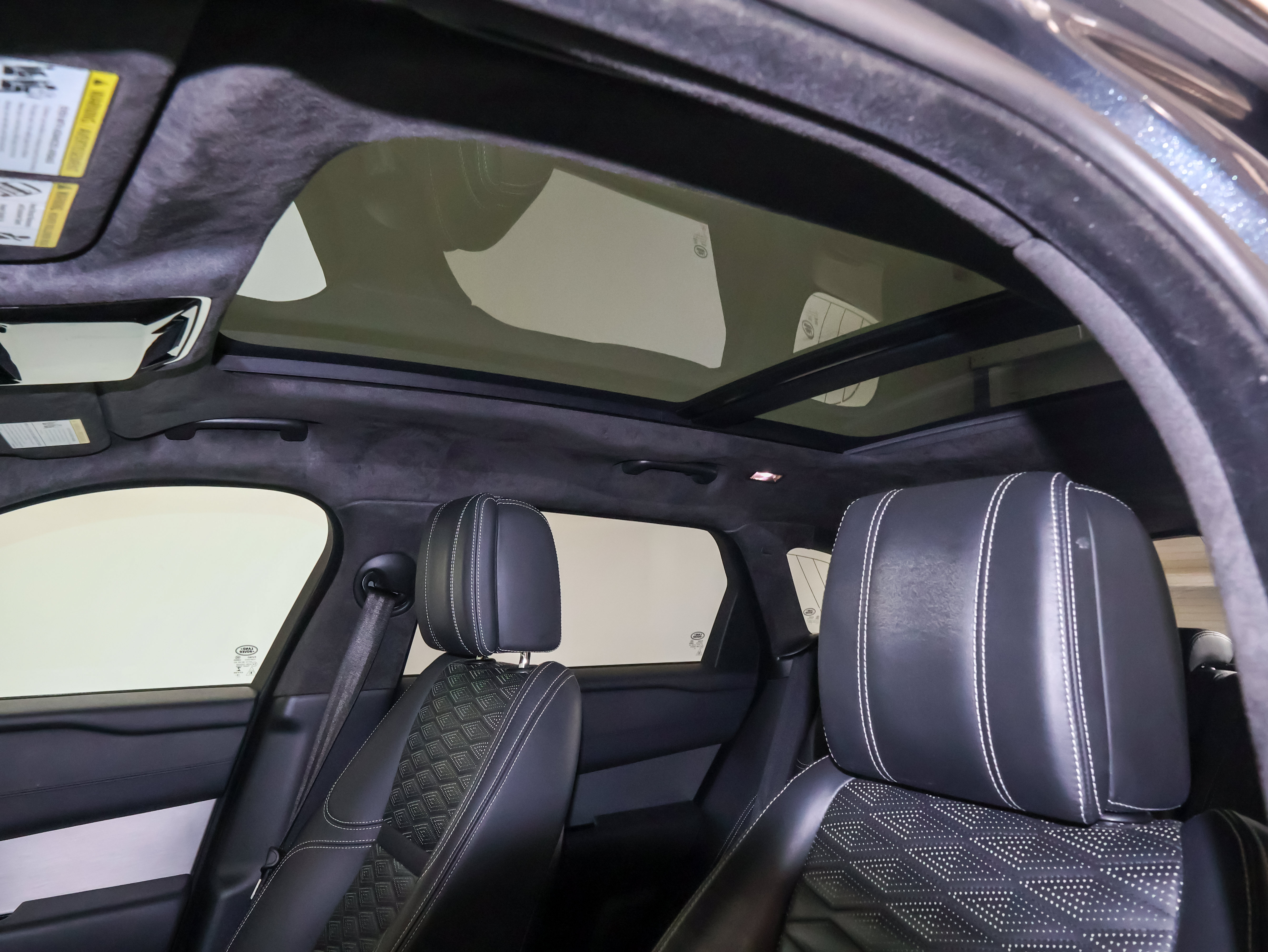 Used 2020 Land Rover Range Rover Velar SV Autobiography Dynamic AWD/4WD image 16