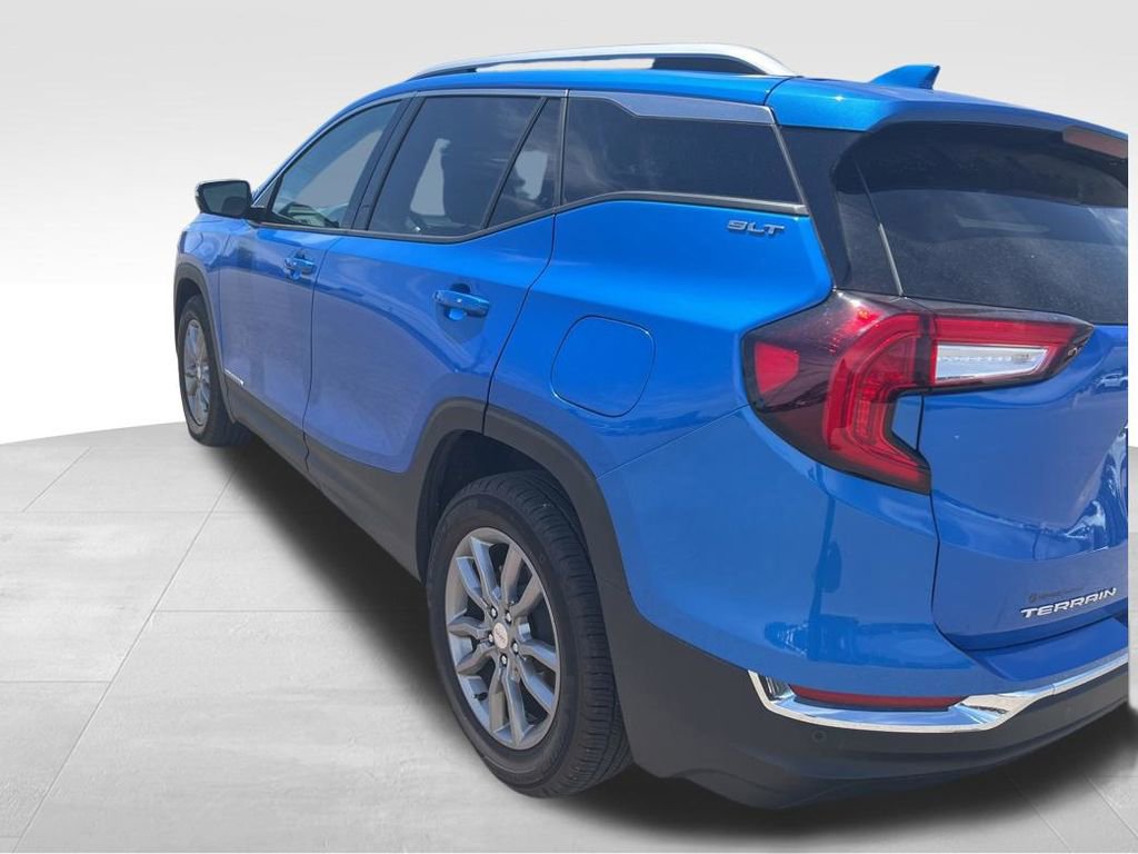 Used 2024 GMC Terrain SLT AWD/4WD image 8