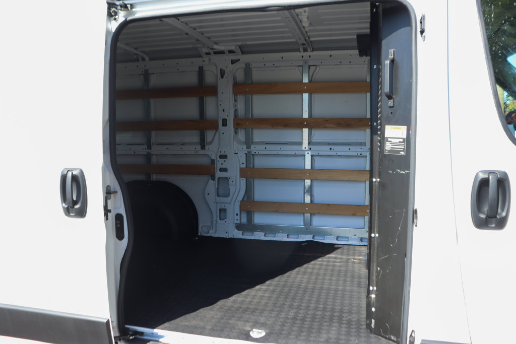 Used 2025 RAM ProMaster 2500 w/ U-Haul Equipment Group FWD image 13