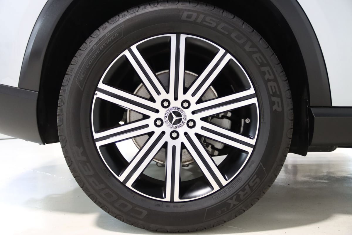Used 2025 Mercedes-Benz GLE 350 4MATIC w/ Winter Package image 80