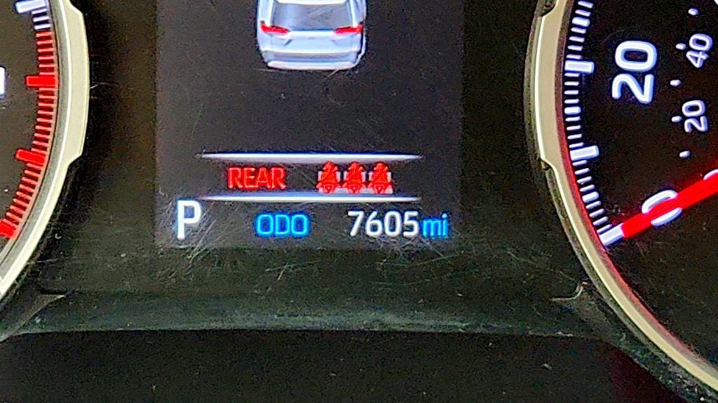 Used 2021 Toyota RAV4 XLE AWD/4WD image 14