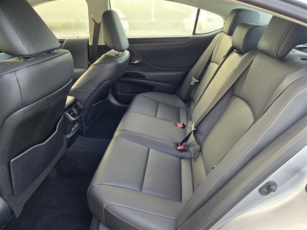 Used 2024 Lexus ES 350 350 image 10