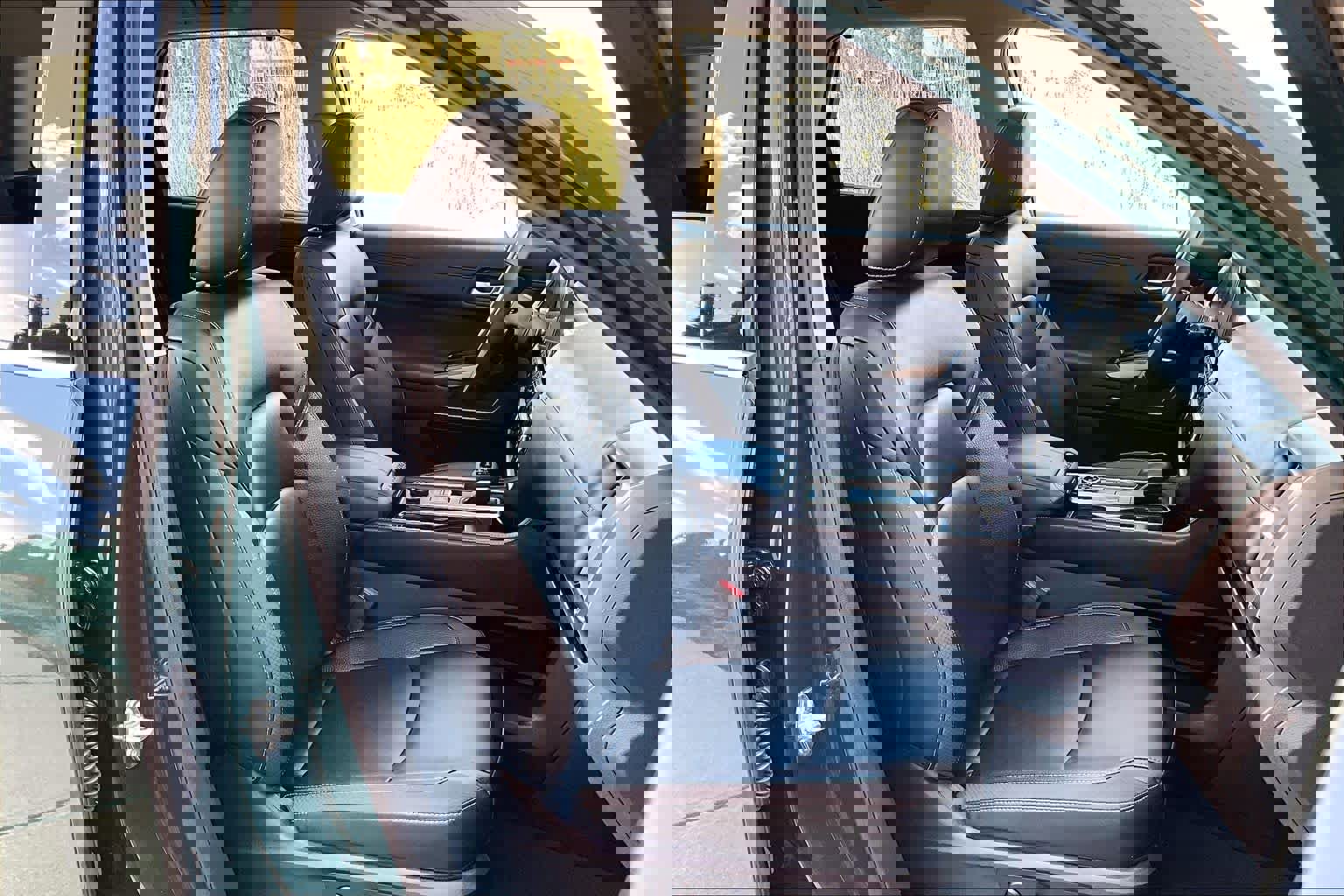 Used 2025 Nissan Pathfinder SL w/ SL Premium Package image 8