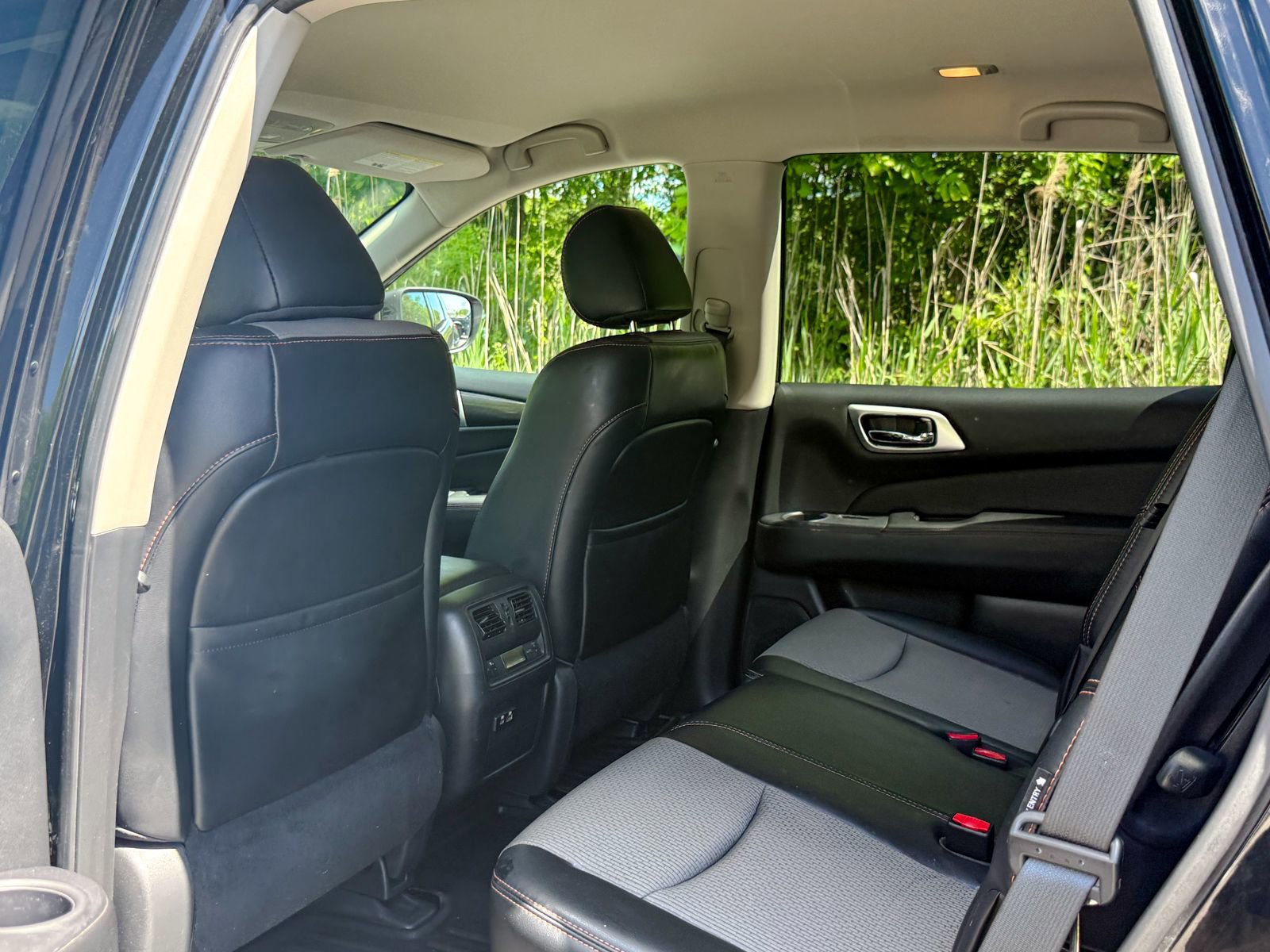 Used 2019 Nissan Pathfinder SV w/ Rock Creek Edition AWD/4WD image 18