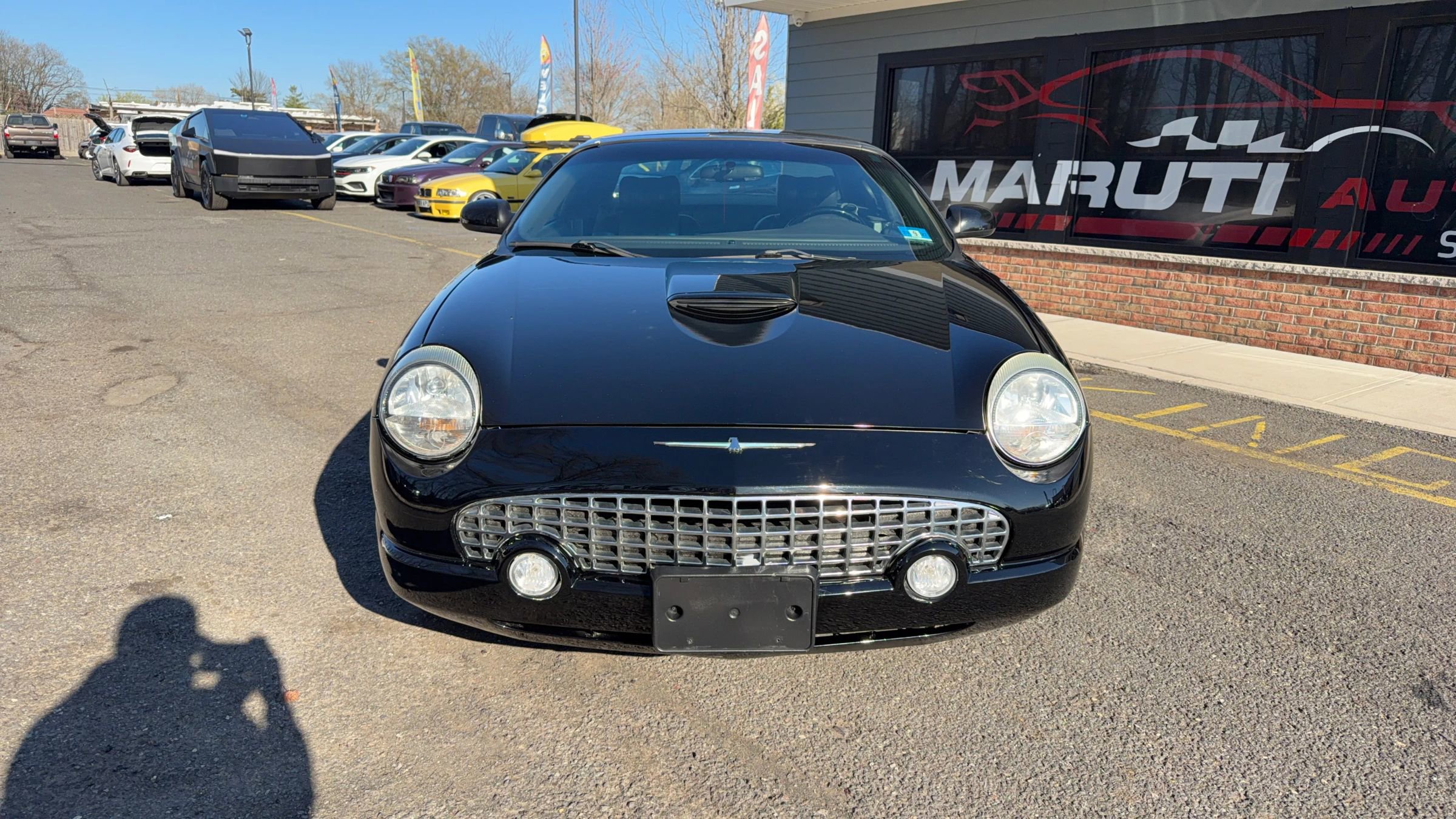 Used 2002 Ford Thunderbird image 2