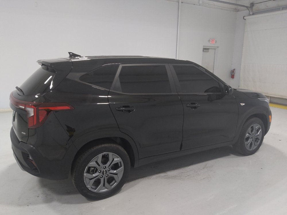 Used 2025 Kia Seltos LX AWD/4WD image 10