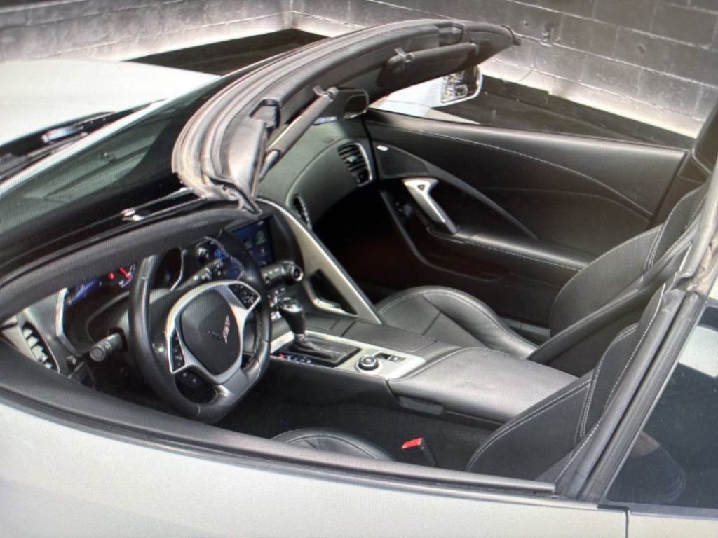 Used 2018 Chevrolet Corvette Grand Sport RWD image 11