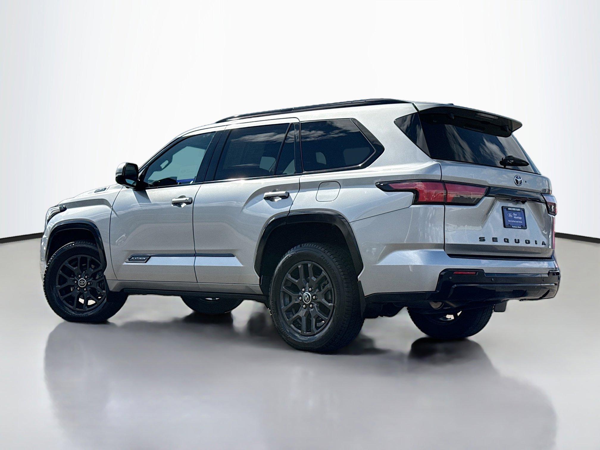Used 2023 Toyota Sequoia Platinum image 14
