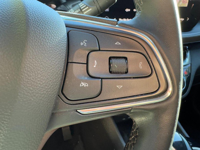 Used 2024 Buick Envista Sport Touring w/ Convenience II Package image 18