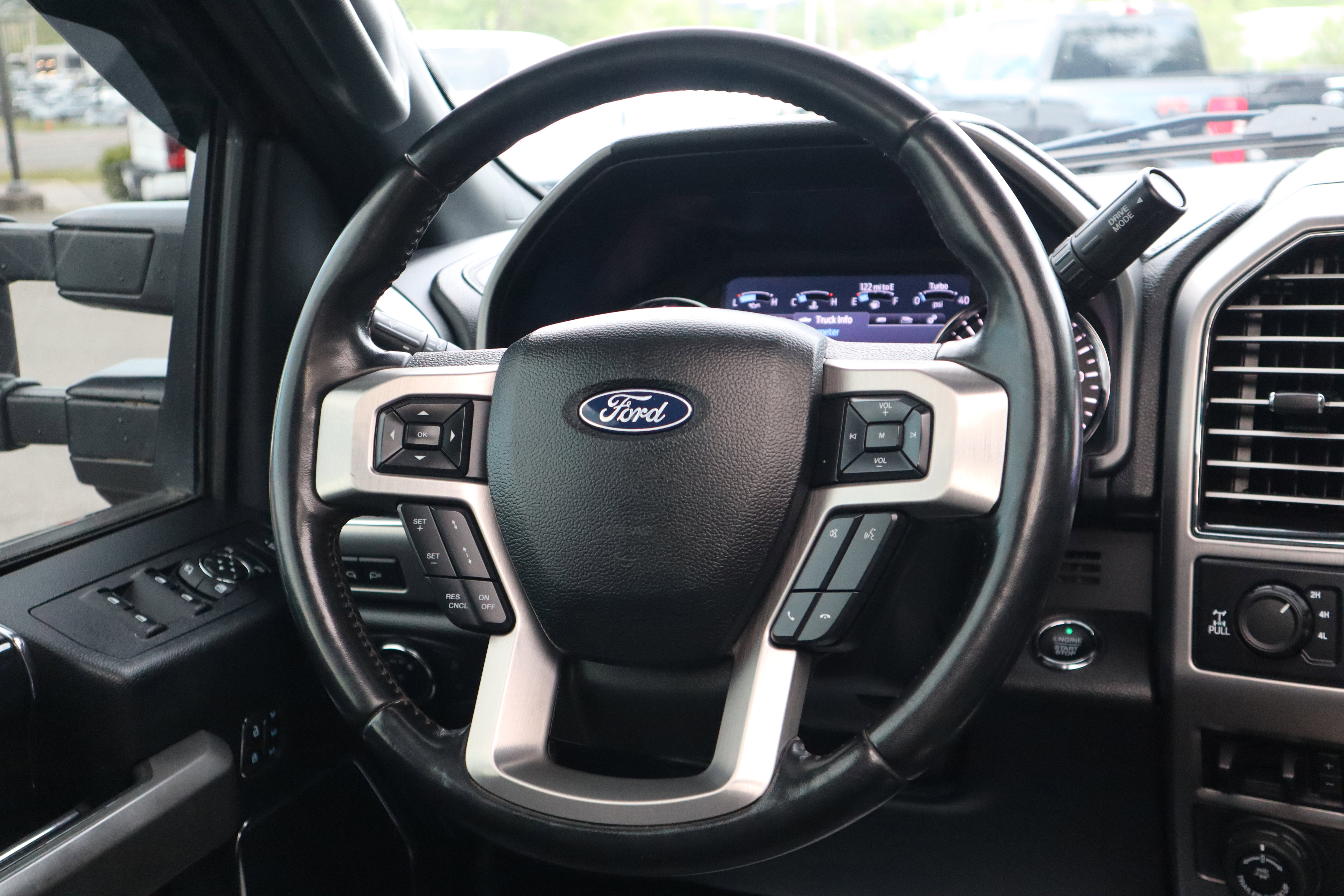 Used 2020 Ford F350 Platinum image 15