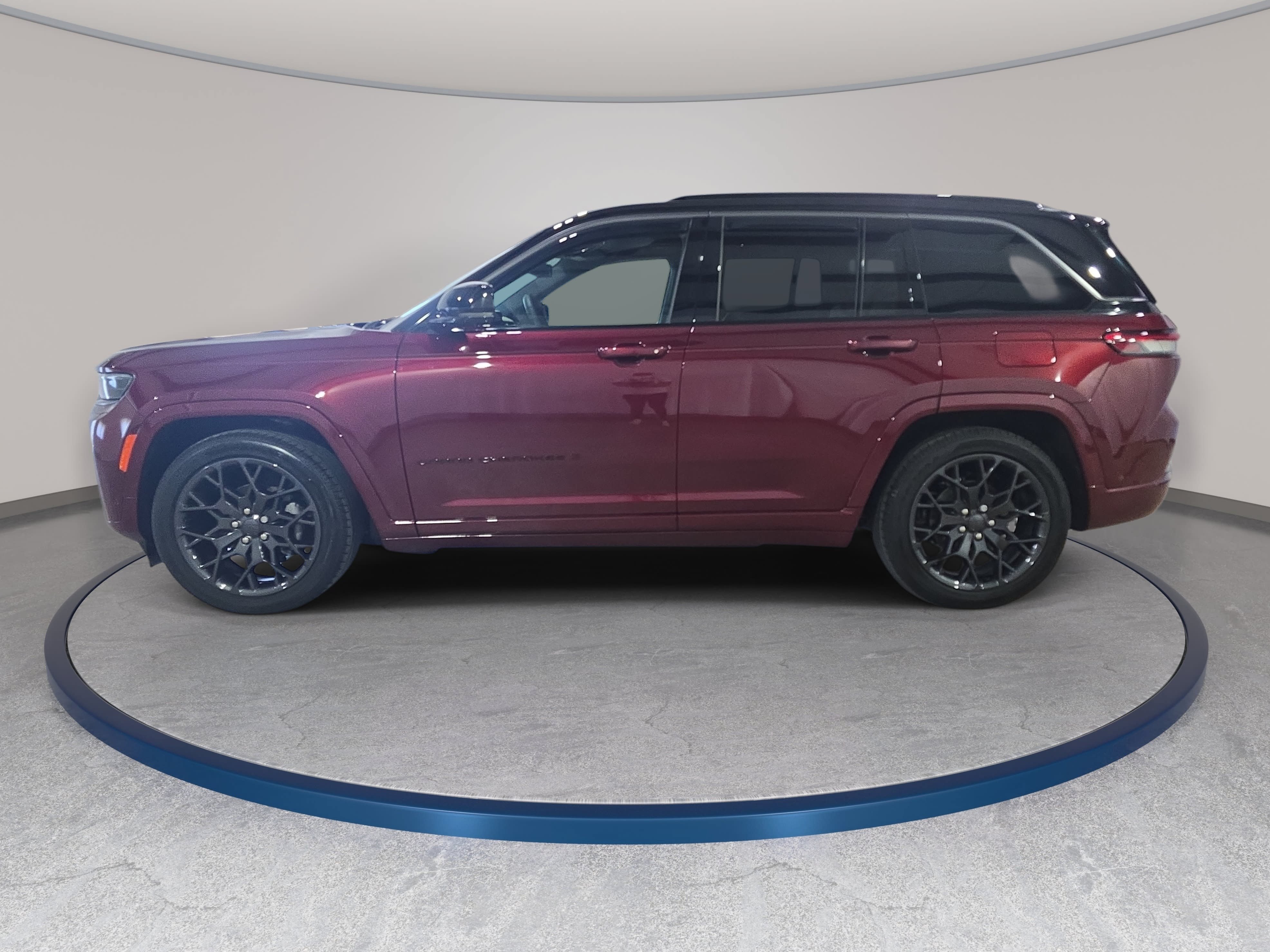 Used 2026 Jeep Grand Cherokee Summit w/ Obsidian Package AWD/4WD image 9