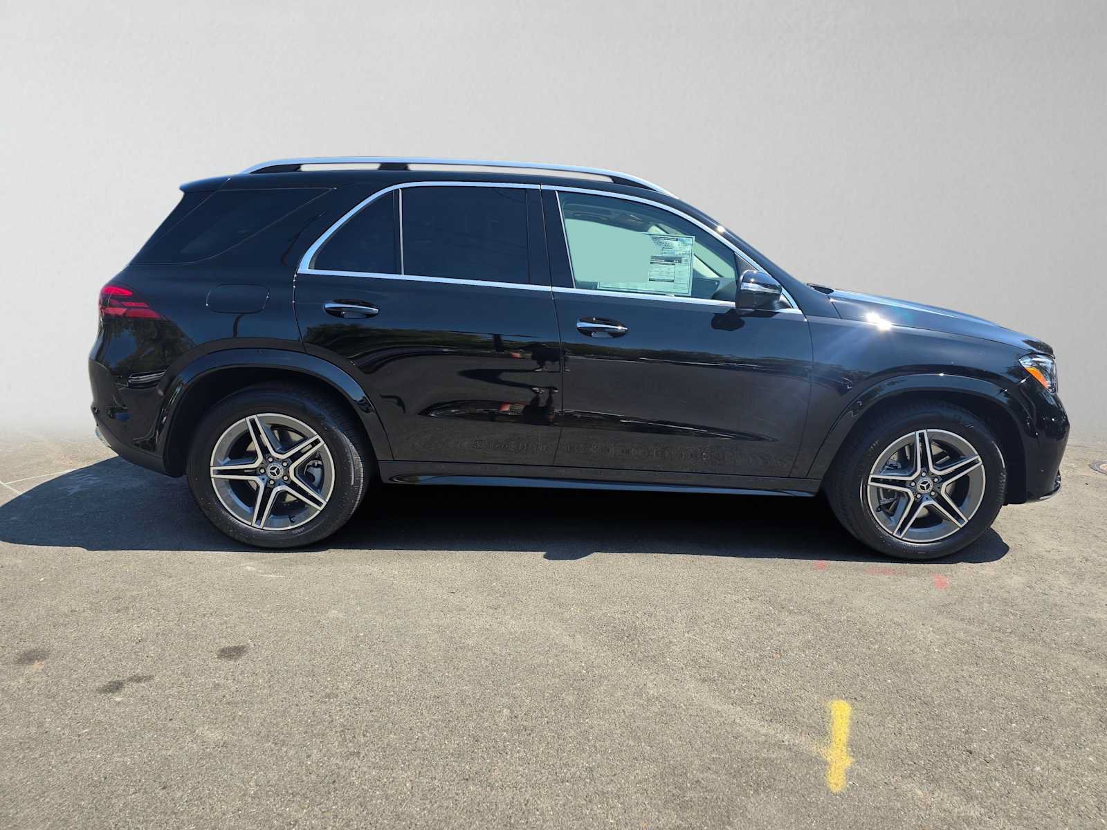 New 2026 Mercedes-Benz GLE 450e 4MATIC image 2