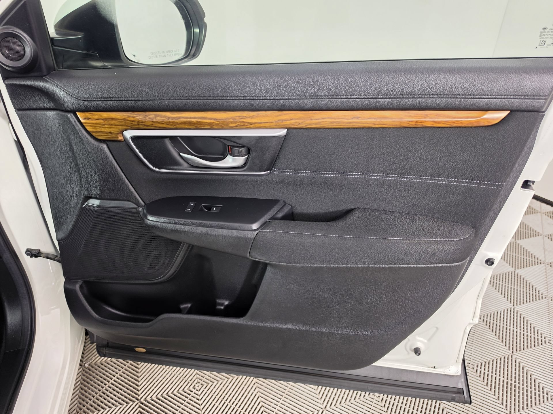 Used 2017 Honda CR-V EX image 47